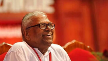 ഹൃദയാഘാതം: വിഎസ് അച്യുതാന്ദൻ ആശുപത്രിയിൽ