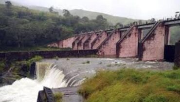 മുല്ലപ്പെരിയാർ അണക്കെട്ട് ഷട്ടർ തുറന്നു