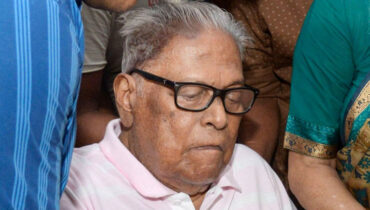 വി.എസിന്റെ ആരോഗ്യ നിലയിൽ നേരിയ പുരോഗതി; മെഡിക്കൽ ബുള്ളറ്റിൻ പുറത്തിറക്കി, ആശുപത്രിയിലെത്തി മുഖ്യമന്ത്രി പിണറായി വിജയൻ