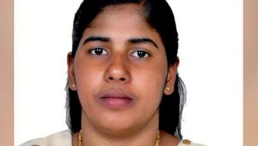 നിമിഷ പ്രിയയുടെ വധശിക്ഷ നടപ്പാക്കരുതെന്ന് ആവശ്യപ്പെട്ട് യമന് പ്രോസിക്യൂട്ടര്ക്ക് അപേക്ഷ നല്കി അമ്മ പ്രേമകുമാരി