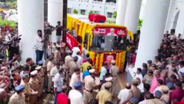 വയലാറിൻ്റെ സമരപുത്രൻ വി എസിന്റെ വിലാപയാത്രയ്ക്ക് കെഎസ്ആർടിസിയുടെ പ്രത്യേക ബസ്