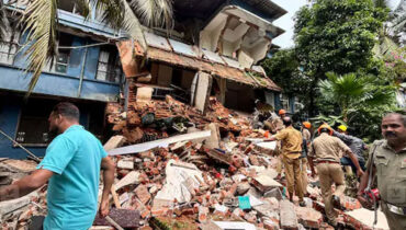 കോട്ടയം മെഡിക്കല് കെട്ടിടം ഇടിഞ്ഞുണ്ടായ അപകടം : ഒരു മരണം, മൃതദേഹം കണ്ടെത്തിയത് അവശിഷ്ടങ്ങള്ക്കിടയില്