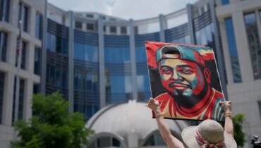 ഒരിക്കൽ നടത്തിയ നാടുകടത്തൽ തെറ്റി! വീണ്ടും ട്രംപ് ഭരണകൂടത്തിൻ്റെ നീക്കം; കിൽമാറിനെ ഉഗാണ്ടയിലേക്ക് അയക്കാൻ നീക്കം