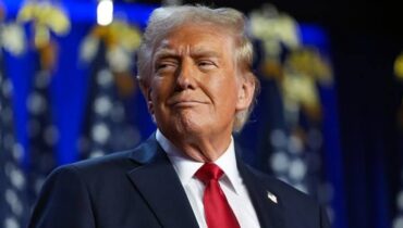 താരിഫ്  റദ്ദാക്കിയാൽ വിനാശകരമായ പ്രത്യാഘാതങ്ങൾ; 1929  ലെ സാമ്പത്തിക മാന്ദ്യം ആവർത്തിക്കുമെന്ന്  ട്രംപ്