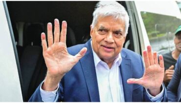 സര്‍ക്കാര്‍ പണം ദുരുപയോഗം ചെയ്‌തെന്ന കേസ്, ശ്രീലങ്കന്‍ മുന്‍ പ്രസിഡന്റ് റനില്‍ വിക്രമസിംഗെയ്ക്ക് ജാമ്യം; കോടതി പരിസരത്ത് വൻ പ്രതിഷേധം