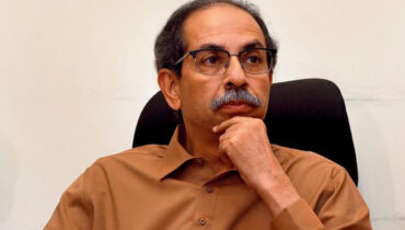യുഎസ് തീരുവ പ്രഹരം : ട്രംപ് ഇന്ത്യയെ പരിഹസിക്കുന്നു, ഇന്ത്യയ്ക്ക് ‘ശക്തനായ ഒരു പ്രധാനമന്ത്രി വേണമെന്ന് ഉദ്ധവ് താക്കറെ