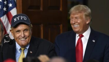 ട്രംപിന്‍റെ സ്വന്തം ആൾ! റുഡോൾഫ് ഗില്ലിയാനിയെ പ്രസിഡൻഷ്യൽ മെഡൽ ഓഫ് ഫ്രീഡം നൽകി ആദരിക്കുമെന്ന് യുഎസ് പ്രസിഡന്‍റ്