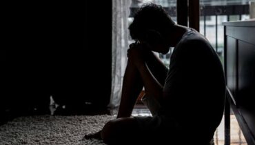 ലോകത്ത് ഒരു ബില്യണിലധികം ആളുകൾ മാനസികാരോഗ്യ പ്രശ്‌നങ്ങൾ നേരിടുന്നുവെന്നും ആത്മഹത്യ മരണ നിരക്ക് വർദ്ധിക്കുന്നുവെന്നും ലോകാരോഗ്യ സംഘടന