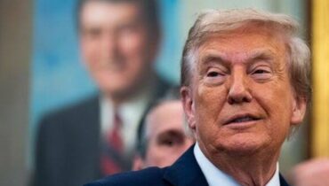 ട്രംപ് ഭരണകൂടം H-1B വിസ പ്രോഗ്രാമിൽ  മാറ്റങ്ങൾക്ക് ഒരുങ്ങുന്നു