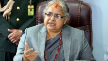 നേപ്പാളിന്റെ ഇടക്കാല പ്രധാനമന്ത്രിയായി  സുശീല കർക്കി സത്യപ്രതിജ്ഞ ചെയ്തു, നേപ്പാളിന്റെ ആദ്യത്തെ വനിതാ പ്രധാനമന്ത്രി