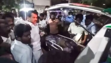 ‘റാലിക്കിടയിലേക്ക് ചിലർ നുഴഞ്ഞ് കയറി, പിന്നിൽ ബാലാജി’, കരൂർ ദുരന്തത്തില്‍ ഡിഎംകെ ഗൂഢാലോചന ആരോപിച്ച്  ടിവികെ