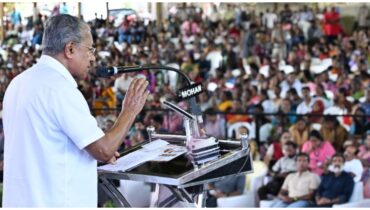 ‘ഒഴിഞ്ഞ കസേരകൾ കാണാത്തത് ചിലർക്ക് വിഷമമുണ്ടാക്കും, നിറഞ്ഞ കസേരകൾ ഈ പദ്ധതിയുടെ വിജയം’; നോർക്ക ഇൻഷുറൻസ് പദ്ധതി ഉദ്ഘാടനം ചെയ്ത് മുഖ്യമന്ത്രി