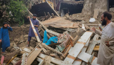 അഫ്ഗാനിസ്ഥാനെ വിറപ്പിച്ച ഭൂകമ്പം : മരണസംഖ്യ 800 കടന്നു, 2,500 ലധികം പേര്‍ക്ക് പരുക്ക്