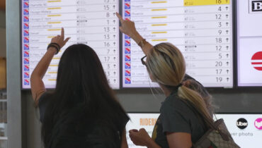 ഡാളസില്‍ 1,800 വിമാനങ്ങള്‍ വൈകി, യാത്രക്കാര്‍ ദുരിതത്തില്‍ ;  ആശയവിനിമയ സംവിധാനം തകരാറിലെന്ന് എഫ്എഎ