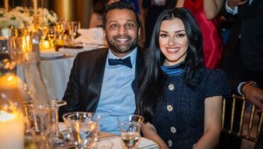 ജീവനക്കാർക്ക് ശമ്പളമില്ല, ‘കാമുകിയുടെ റെസ്ലിംഗ് ഇവന്‍റിൽ പങ്കെടുക്കാൻ എഫ്ബിഐ ഡയറക്ടർ പറന്നു’, കടുത്ത ആരോപണം