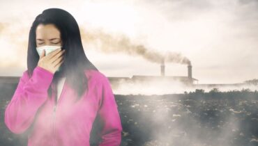 ശ്വാസം മുട്ടി ഡൽഹി നഗരം; വായു മലിനീകരണം ‘അപകടകരമായ’ നിലയിൽ, ഏഴോ എട്ടോ ആഴ്ചകൾ മാറി നിൽക്കൂ; മുന്നറിയിപ്പുമായി വിദഗ്ധർ