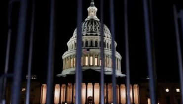 യുഎസ് സർക്കാരിൻ്റെ അടച്ചുപൂട്ടൽ നിലവിൽ വന്നു