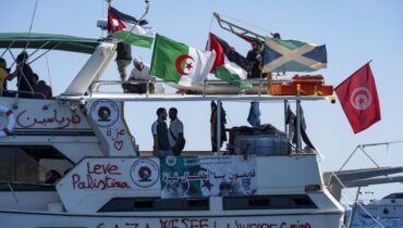 ഫ്‌ളോട്ടിലയിലെ  ബോട്ടുകള്‍ പിടിച്ചെടുത്ത് ഇസ്രയേല്‍; ഗ്രെറ്റ തുന്‍ബര്‍ഗിനെ കസ്റ്റഡിയിൽ എടുത്തു