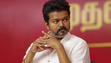 ഒടുവിൽ കരൂർ സന്ദർശിക്കാൻ വിജയ്; ഉപാധികൾ മുന്നോട്ടുവെച്ചു, വിമാനത്താവളം മുതൽ സുരക്ഷയൊരുക്കണം, ആരും പിന്തുടരുത്