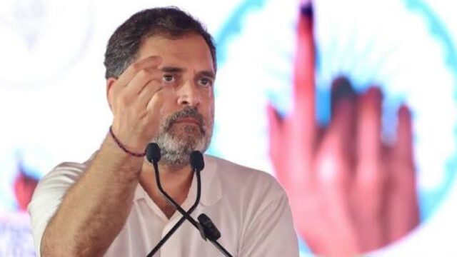 റഷ്യൻ എണ്ണ വാങ്ങുന്നില്ലെന്ന് പ്രഖ്യാപിക്കാൻ ട്രംപിനെ  അനുവദിച്ചു, ട്രംപിനെ മോദിക്ക് ഭയം – രാഹുൽ ഗാന്ധി