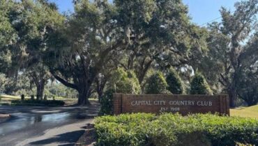 ഫ്ലോറിഡയിൽ അടിമകളുടെ ശവകുടീരത്തിനുമുകളിലെ ഗോൾഫ് കോഴ്സ് വിൽക്കാനുള്ള നീക്കത്തിൽ പ്രതിഷേധം