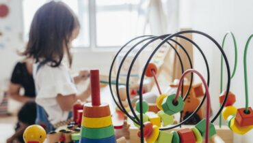 ന്യൂ മെക്സിക്കോയിലെ എല്ലാ കുടുംബങ്ങൾക്കും സന്തോഷ വാർത്ത;   സൗജന്യമായി കുഞ്ഞുങ്ങളെ പരിപാലിക്കുന്നു