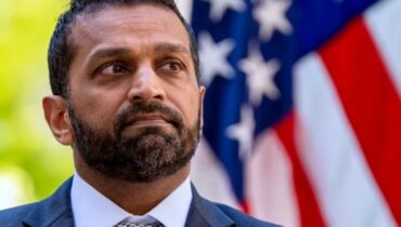 കാമുകിയുടെ സംഗീത പരിപാടിക്ക് എഫ്‌.ബി.ഐ ജെറ്റിൽ പറന്നു; ഇന്ത്യൻ വംശജനായ എഫ്‌.ബി.ഐ ഡയറക്ടർ കാഷ് പട്ടേൽ വിവാദത്തിൽ