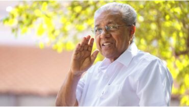 ജനപ്രീയ ബജറ്റും തോൽക്കും! മുഖ്യമന്ത്രിയുടെ വാരിക്കോരി വമ്പൻ പ്രഖ്യാപനങ്ങൾ, സ്ത്രീകൾക്കും യുവാക്കൾക്കും മാസം 1000, ക്ഷേമപെൻഷൻ 2000 ആക്കി