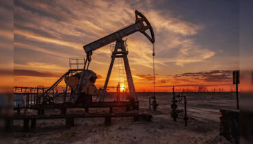 റഷ്യൻ എണ്ണ ഇറക്കുമതിയിലെ യുഎസ് ഉപരോധം മറികടക്കാൻ പതിനെട്ടടവും പയറ്റി ഇന്ത്യ