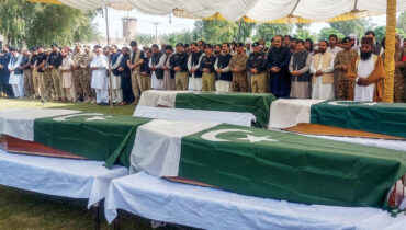 പാക്കിസ്ഥാനില്‍ താലിബാന്‍ ആക്രമണം: 20 പൊലീസുകാര്‍ കൊല്ലപ്പെട്ടു, ആക്രമണം അഫ്ഗാൻ വിദേശകാര്യ മന്ത്രി ഇന്ത്യയിലായിരിക്കെ