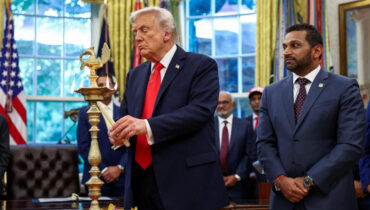 ‘ഇരുട്ടിനുമേല്‍ വെളിച്ചത്തിന്റെ വിജയം, ഇത് കുടുംബത്തോടും സുഹൃത്തുക്കളോടുമൊപ്പം ഒരുമിച്ച് ആഘോഷിക്കാനുള്ള സമയം’ – ദീപാവലി ആശംസകളുമായി ട്രംപ്, മോദിക്കും പുകഴ്ത്തൽ