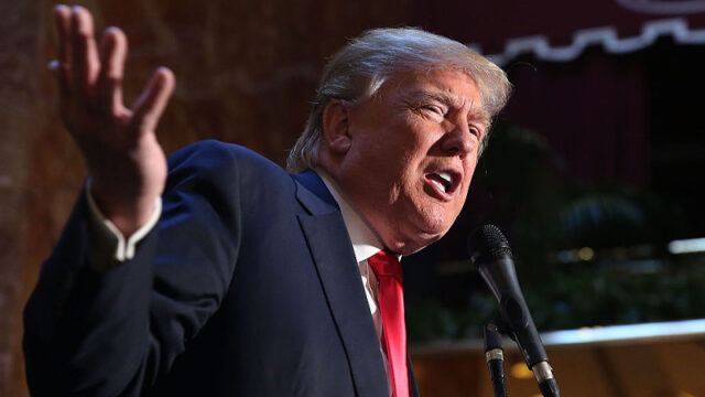 ‘തീരുവ വിധി അങ്ങേയറ്റം നിരാശാജനകവും രാജ്യത്തോടുള്ള അപമാനവും’; സുപ്രീം കോടതിക്കെതിരെ ആഞ്ഞടിച്ച് ട്രംപ്, പകരം തീരുവ ഉടനെന്നും പ്രസിഡന്റ്