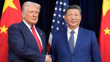 ആറുവര്‍ഷത്തിനുശേഷം നേരില്‍ക്കണ്ട് ട്രംപും ഷീയും ; ഒരു മഹത്തായ രാജ്യത്തിന്റെ മഹാനായ നേതാവെന്ന് ട്രംപിന്റെ പുകഴ്ത്തല്‍