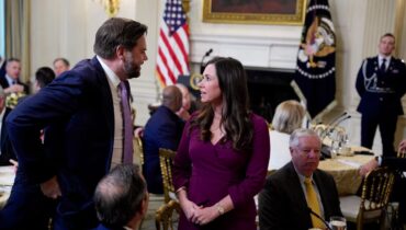 ഫിലിബസ്റ്റർ ഒഴിവാക്കാനുള്ള ട്രംപിൻ്റെ വാദം വളരെ ബലമുള്ളതെന്ന് സെനറ്റർ കാറ്റി ബ്രിട്ട്; പ്രസിഡൻ്റിന് ശക്തമായൊരു അജണ്ടയുണ്ടെന്നും പ്രതികരണം