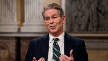 ഭീഷണിയുടെ സ്വരം വിടാതെ യുഎസ് ട്രഷറി സെക്രട്ടറി; ചൈനയുമായുള്ള നിർണായക കരാർ ഉടൻ, പിന്മാറിയാൽ തിരിച്ചടിക്കാൻ ധാരാളം മാർഗമുണ്ടെന്നും പ്രതികരണം