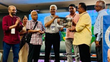 ജോൺ ഇളമതയുടെ ‘STORIED STONES’ കവർ പ്രകാശനം ‘ലാന’ സമ്മേളനത്തിൽ നടന്നു