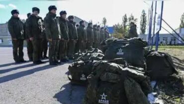 റഷ്യന്‍ സൈന്യത്തില്‍ സേവനമനുഷ്ഠിക്കുന്ന ഇന്ത്യന്‍ പൗരന്മാരുടെ എണ്ണം കൂടുന്നുവെന്ന് വിദേശകാര്യ മന്ത്രാലയം; നിലവിൽ പ്രവർക്കുന്നത് 44 പേർ