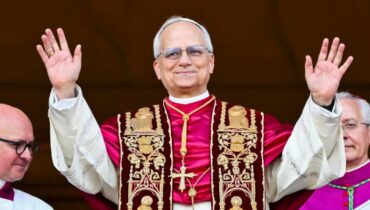 എഐ നിർമ്മിക്കുന്നത് ദൈവസൃഷ്ടിയിൽ പങ്കാളിയാകുന്നതുപോലെ –  ലിയോ മാർപാപ്പ, സാങ്കേതികവിദഗ്ധർ ധാർമ്മികതയോടെ എഐ നിർമ്മിക്കണമെന്നും ആഹ്വാനം