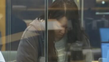 ന്യൂസിലൻഡിൽ രണ്ട് കുട്ടികളെ കൊലപ്പെടുത്തി  സ്യൂട്ട്കേസുകളിൽ ഒളിപ്പിച്ച അമ്മയ്ക്ക് ജീവപര്യന്തം തടവ്