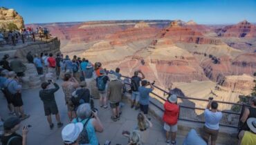 അമേരിക്കൻ നാഷണൽ പാർക്കുകളിൽ വിദേശികൾക്ക് പ്രവേശനഫീസ് വർധിക്കുന്നു