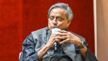 കുടുംബാധിപത്യത്തെ വീണ്ടും വിമർശിച്ച് ഡോ ശശി തരൂർ; രാഷ്ട്രീയക്കാരുടെ മക്കൾ രാഷ്ട്രീയക്കാരാകണമെന്ന പ്രവണത മാറണം