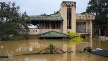 ഡിറ്റ് വാ ചുഴലിക്കാറ്റിൽ ദുരന്തമുഖമായി ശ്രീലങ്ക; മരണം 200 കടന്നു,191 പേരെ കാണാതായി
