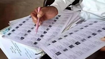 കേരളത്തിലെ എസ്ഐആറിൽ മാറ്റമില്ല, കണ്ണൂരിലെ ബിഎൽഒയുടെ മരണം ജോലിഭാരം കൊണ്ടല്ലെന്നും കേന്ദ്ര തിരഞ്ഞെടുപ്പ് കമ്മീഷൻ