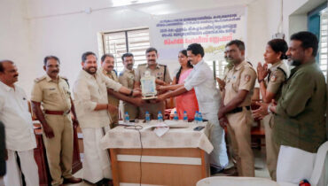 മികച്ച പൊലീസ് സ്റ്റേഷനുള്ള മുഖ്യമന്ത്രിയുടെ പുരസ്കാരം നേടിയ  മുഹമ്മ പൊലീസ് സ്റ്റേഷന് അമേരിക്കൻ മലയാളികളുടെ സല്യൂട്ട്