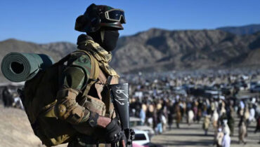 പാക് അഫ്ഗാന്‍ പോര് മുറുകുന്നു ; അഫ്ഗാനില്‍ ഇന്നലെ പാക്കിസ്ഥാന്‍ നടത്തിയ വ്യോമാക്രമണത്തിന് ഉചിതമായി മറുപടി നല്‍കുമെന്ന് താലിബാന്‍