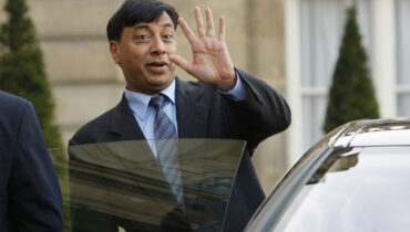 യുകെയിലെ നികുതി പരിഷ്‌കാരങ്ങളിൽ പ്രതിഷേധിച്ച് ഇന്ത്യന്‍ ഉരുക്കു വ്യവസായി ലക്ഷ്മി മിത്തല്‍ യുകെ വിട്ടതായി റിപ്പോര്‍ട്ട്, നോണ്‍-ഡോം പദവി ഇല്ലെങ്കിൽ നികുതി ഭാരമേറും