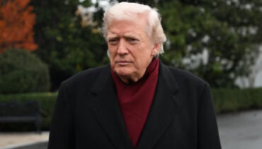 12 ബില്യൺ ഡോളറിന്‍റെ വമ്പൻ സഹായ പാക്കേജ് പ്രഖ്യാപിക്കാൻ ട്രംപ്, താരിഫല്ല കാരണമെന്ന് വിശദീകരണം; കർഷകർക്ക് താങ്ങാകും