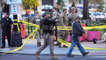 വൈറ്റ് ഹൗസിന് സമീപത്തെ  വെടിവയ്പ്പ് ഭീകരാക്രമണമെന്ന് എഫ്ബിഐ; അഫ്ഗാൻ പൌരന്മാരുടെ കുടിയേറ്റ അപേക്ഷകൾ പ്രോസസ്സ് ചെയ്യുന്നത് നിർത്തിവെച്ച് യുഎസ്