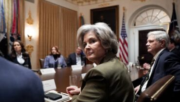 ട്രംപ് ഭരണകൂടത്തിൽ തമ്മിലടി? രണ്ട് ഉന്നത ഉദ്യോഗസ്ഥർക്കിടയിൽ പോര് രൂക്ഷം, പാം ബോണ്ടിക്കെതിരെ തുറന്നടിച്ച് വൈറ്റ് ഹൗസ് ചീഫ് ഓഫ് സ്റ്റാഫ്