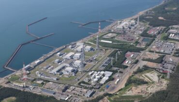 ദുരന്തത്തിന്‍റെ മുറിപ്പാടുകൾ മാഞ്ഞിട്ടില്ല, ലോകത്തിലെ ഏറ്റവും വലിയ ആണവനിലയം വീണ്ടും തുറക്കുന്നു; ജപ്പാന്‍റെ നിർണ്ണായക നീക്കം